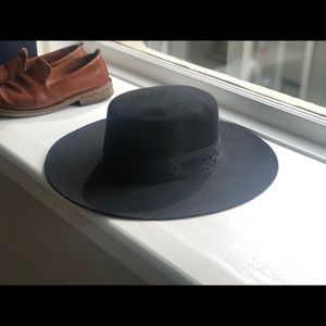 Lack of color black hat